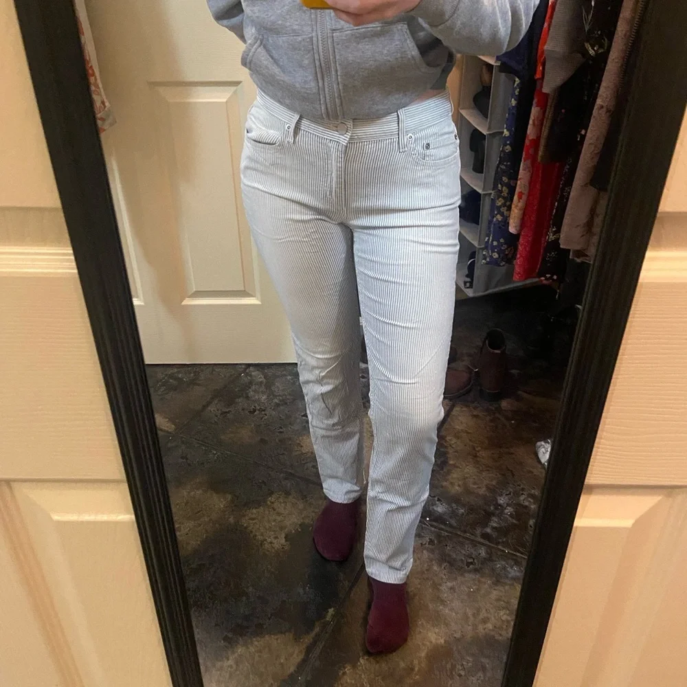 Theory women’s pinstripe pants - Picture 7 of 7